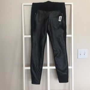 Old Navy Pants - Old navy faux leather legging size small Old Navy Pants - Old navy faux leather legging size small